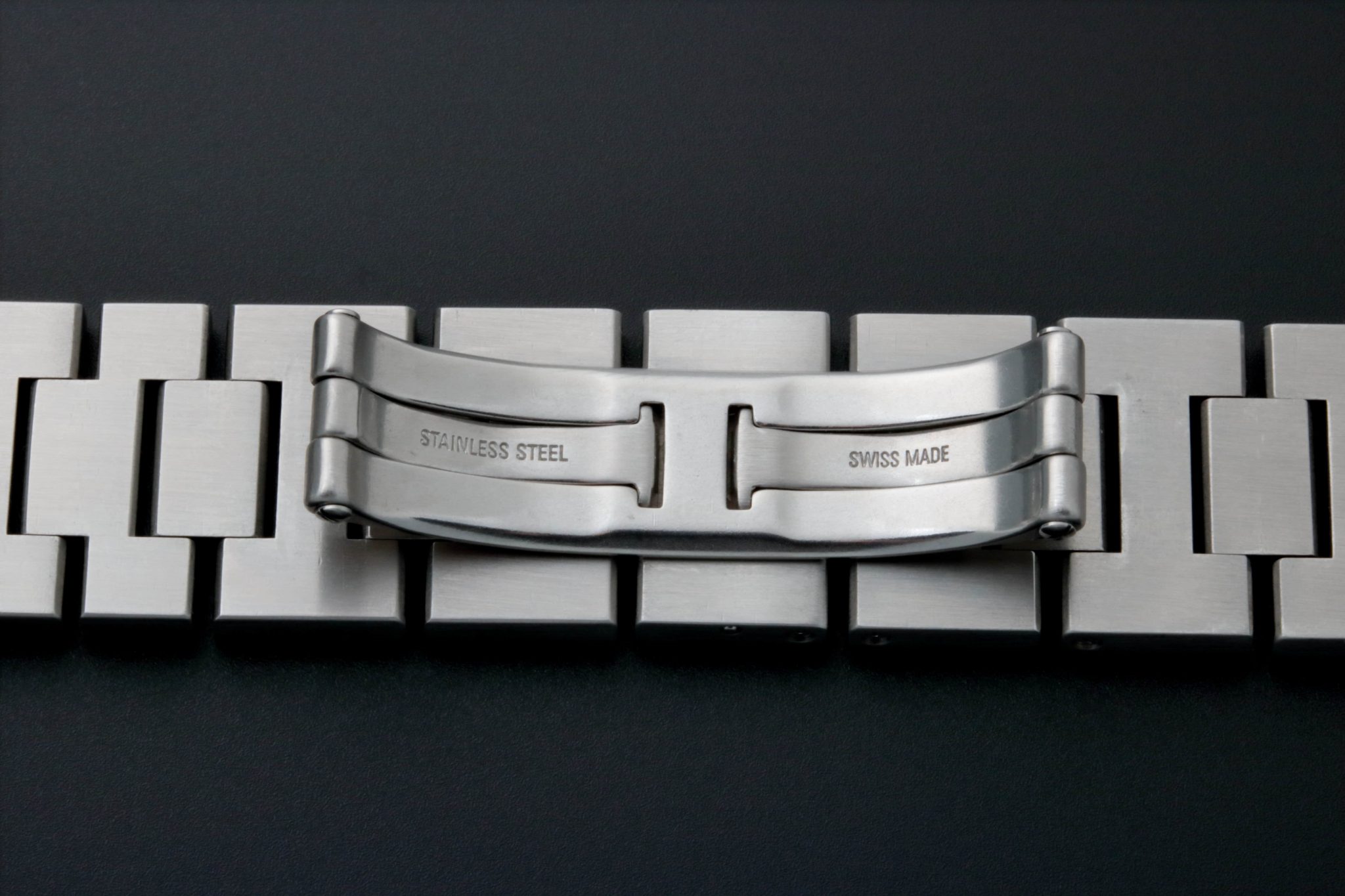Lot #4992 – Cartier Pasha Watch Bracelet 18MM Stainless Steel Lot #4992 – Cartier Pasha Watch Bracelet 18MM Stainless Steel Cartier Lot #4992 – Cartier Pasha Watch Bracelet 18MM Stainless Steel Cartier Cartier