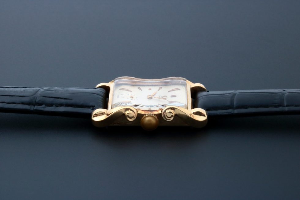 Vintage 14k Yellow Gold Omega Fancy Lugs Watch Case – Baer & Bosch Auctioneers