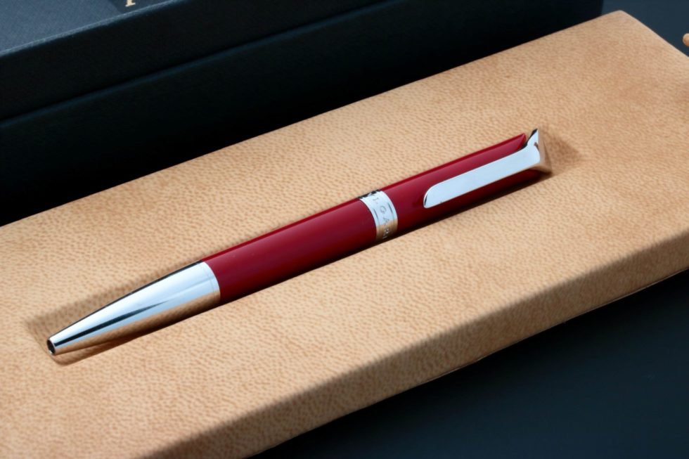 Bvlgari Scripta Volant Ballpoint Pen – Baer Bosch Auctioneers