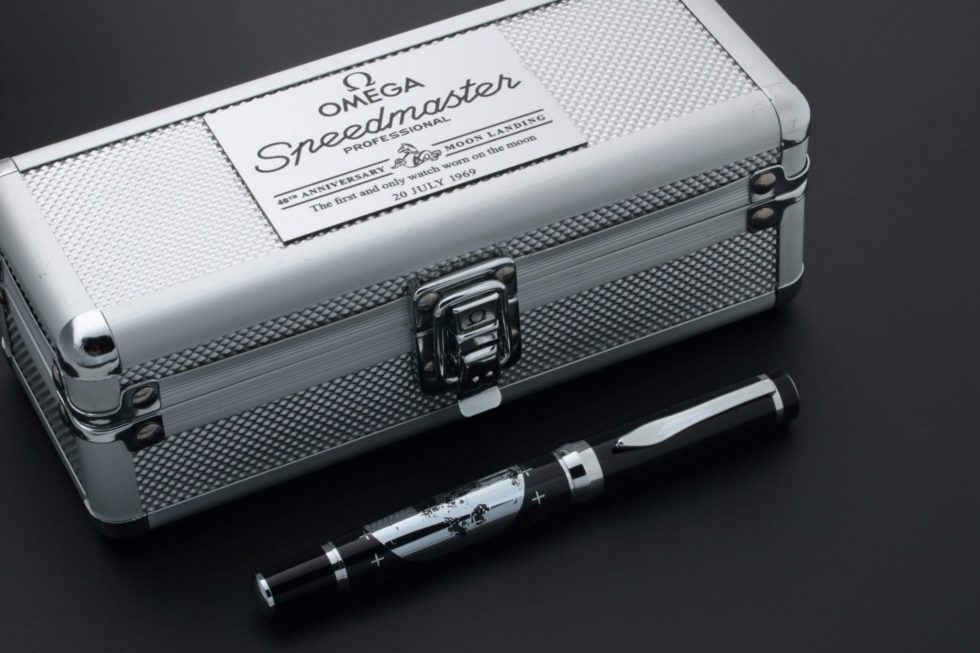 Omega Speedmaster 40th Anniversary Apollo 11 Moon Ballpoint Pen – Baer Bosch Auctioneers
