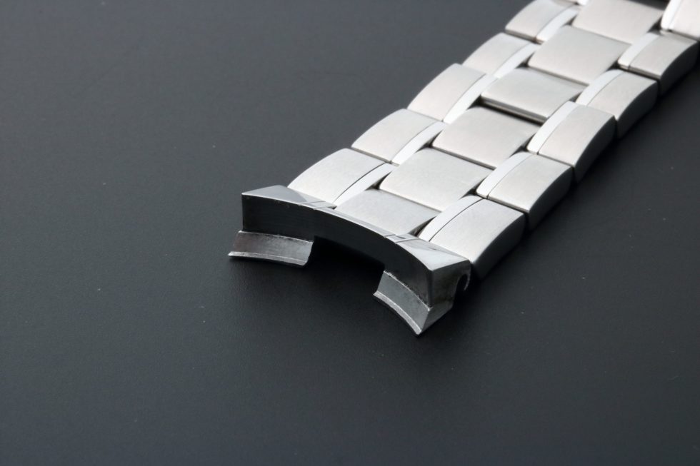 Tag Heuer Carrera Watch Bracelet 20MM / 166MM FAA018-3101 – Baer & Bosch Auctioneers