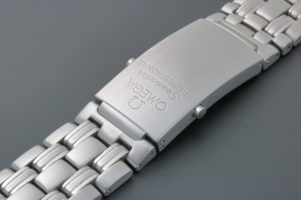 Omega Seamaster Professional Watch Bracelet 1504-826 20MM – Baer & Bosch Auctioneers