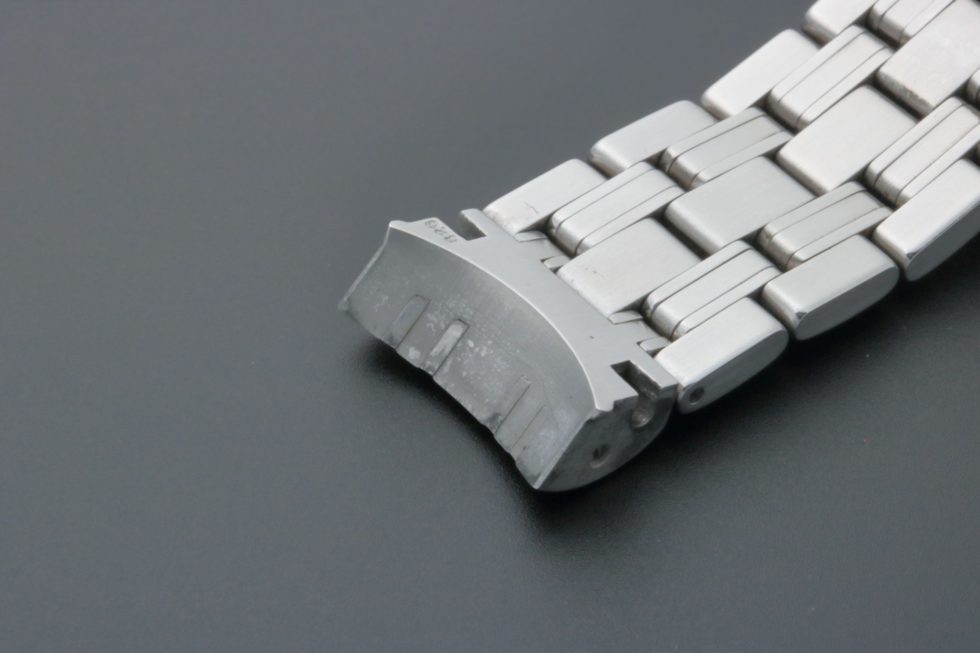 Omega Seamaster Professional Watch Bracelet 1504-826 20MM – Baer & Bosch Auctioneers