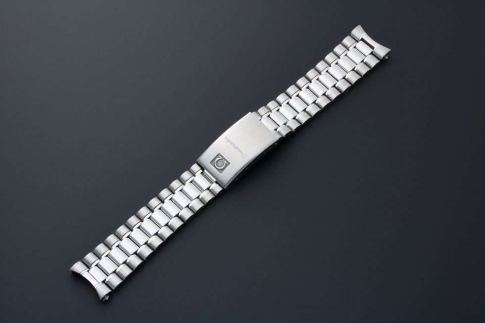 Omega Speedmaster Watch Bracelet 18MM 1469/811 – Baer Bosch Auctioneers