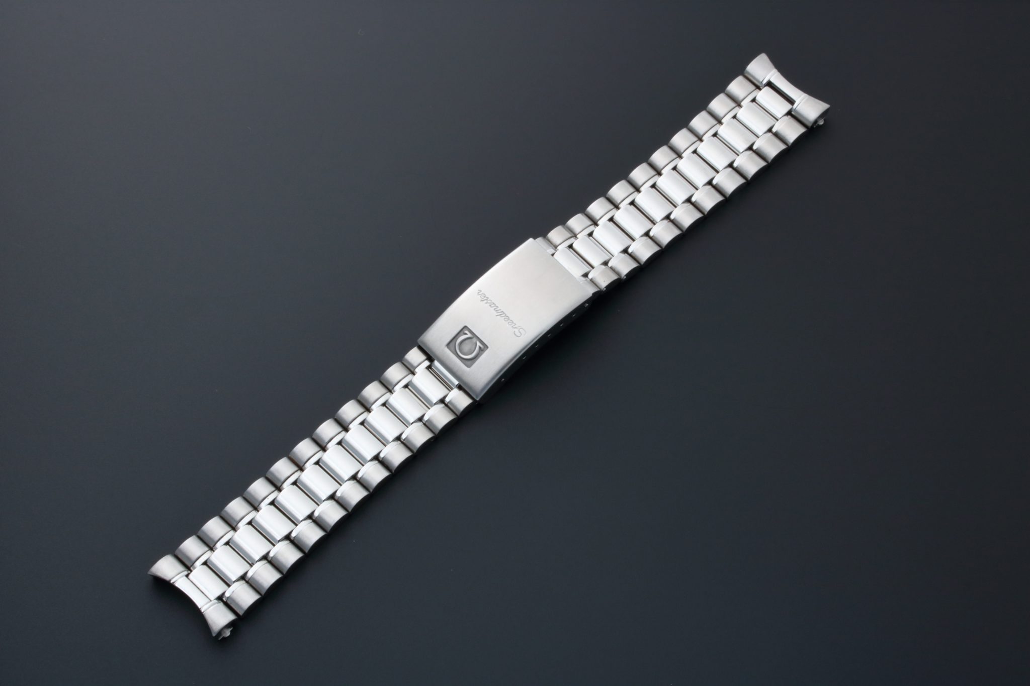 Lot #3634 – Omega Speedmaster Watch Bracelet 18MM 1469/811 Lot #3634 – Omega Speedmaster Watch Bracelet 18MM 1469/811 Omega Lot #3634 – Omega Speedmaster Watch Bracelet 18MM 1469/811 Omega Omega 1469/811
