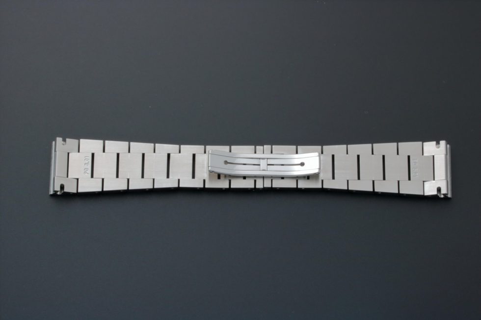 Bvlgari Rettangolo Chronograph Watch Bracelet 21MM P03.01 – Baer & Bosch Auctioneers