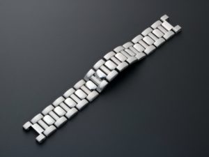 Lot #3641 – Cartier Pasha Chronograph Watch Bracelet 18MM Cartier 18mm