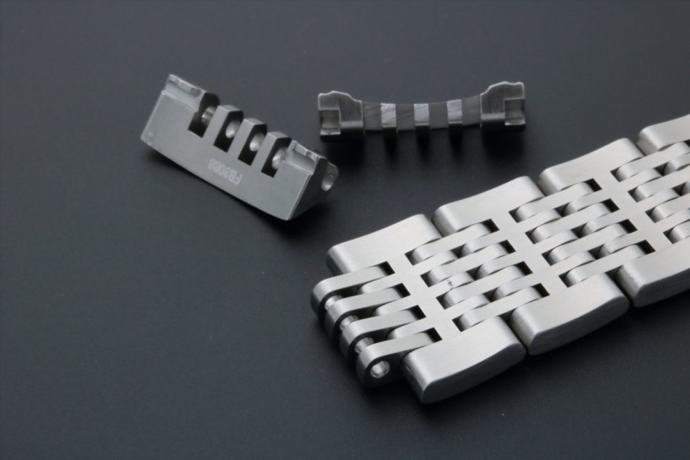 Tag Heuer Autavia Rice Bracelet 20MM FAA008-FB3088 140mm – Baer & Bosch Auctioneers