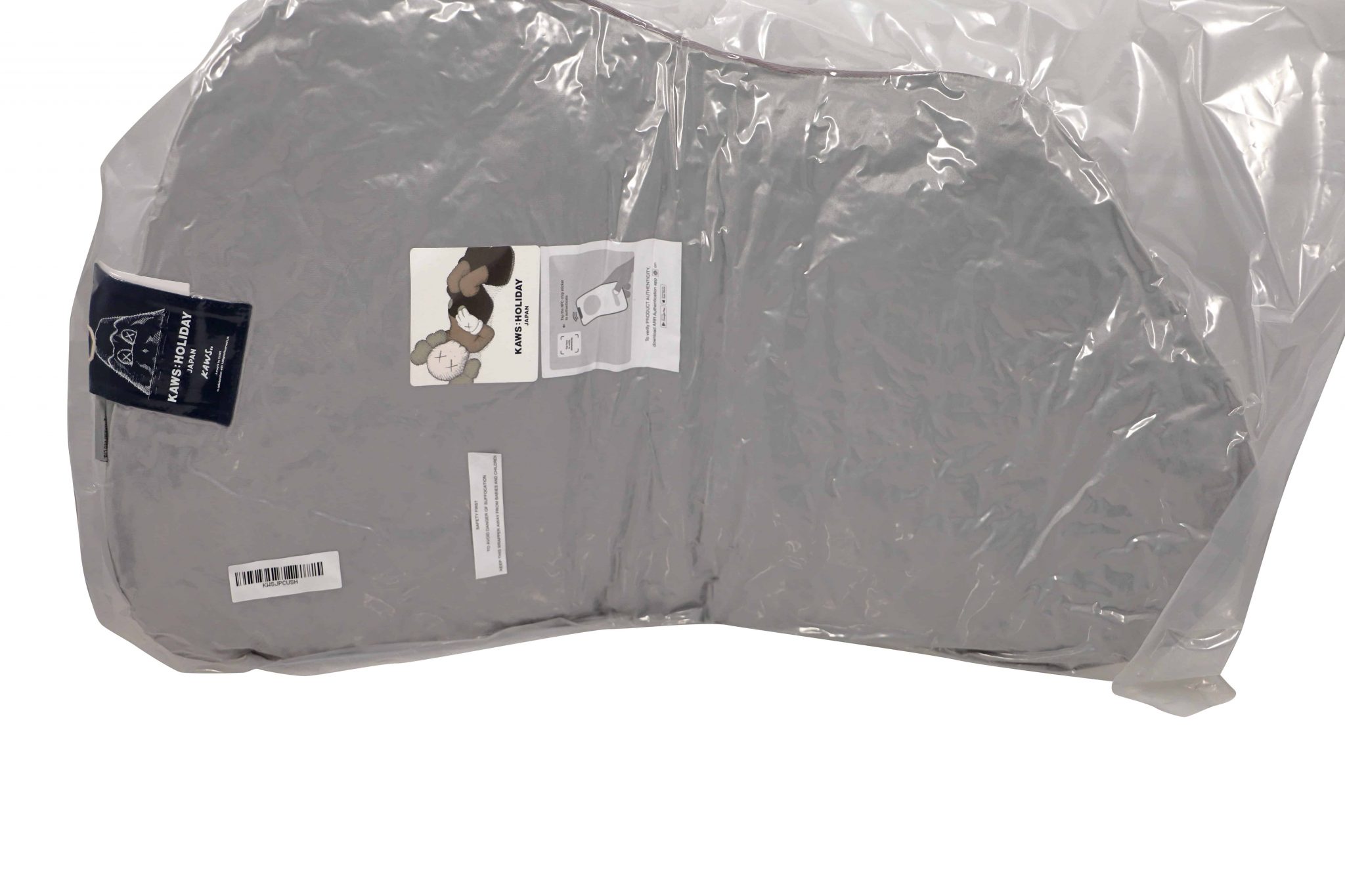 Lot #6014 – KAWS Holiday Japan Pillow Companion Mount Fuji Lot #6014 – KAWS Holiday Japan Pillow Companion Mount Fuji Lot #6014 – KAWS Holiday Japan Pillow Companion Mount Fuji KAWS
