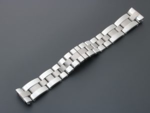 Lot #12948 – Cartier Roadster Watch Bracelet 20MM Rare Cartier Cartier