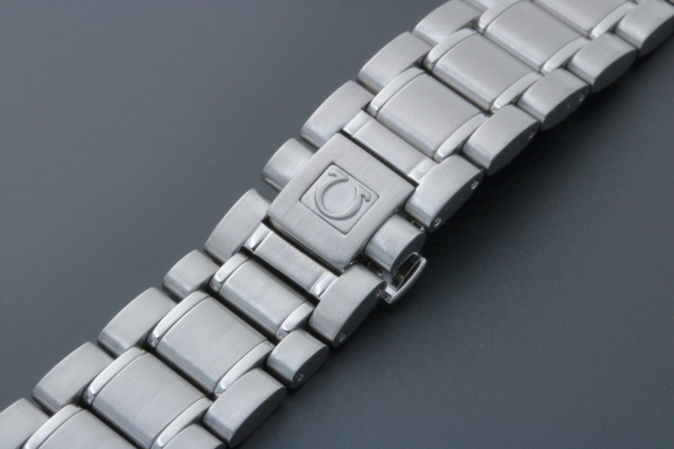 5694 Omega Speedmaster Watch Bracelet 1562 850 18mm – Baer & Bosch Auctioneers