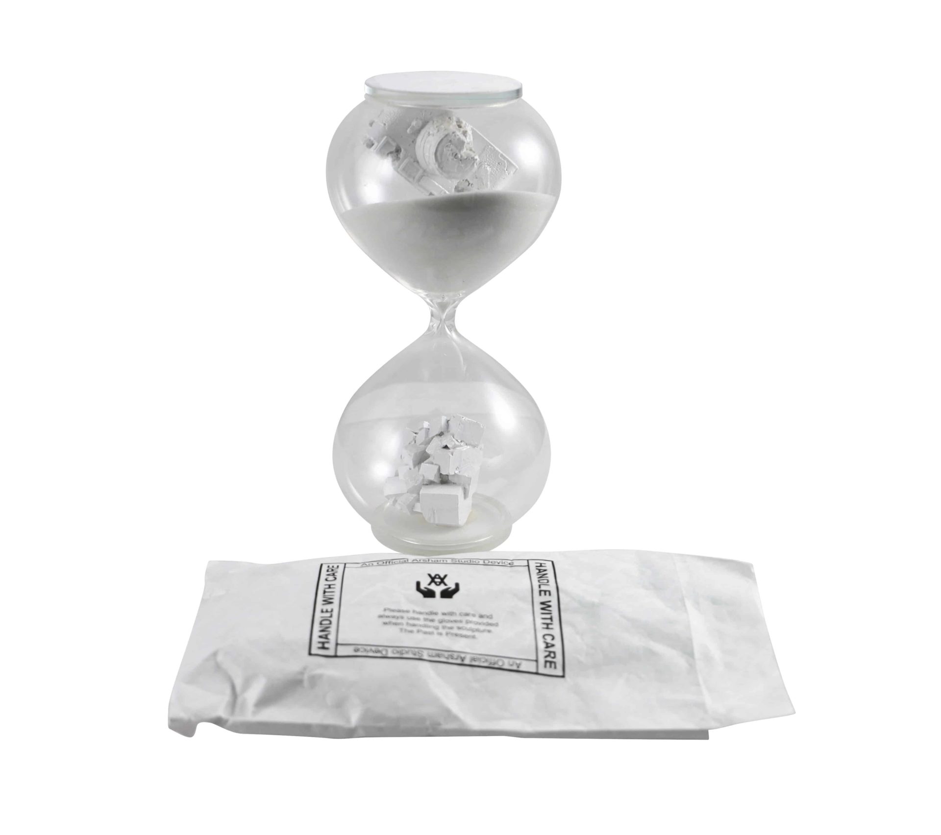 Lot #9026 – Daniel Arsham Hourglass Sculpture Limited Edition Lot #9026 – Daniel Arsham Hourglass Sculpture Limited Edition Art Toys Lot #9026 – Daniel Arsham Hourglass Sculpture Limited Edition Art Toys Daniel Arsham Hourglass