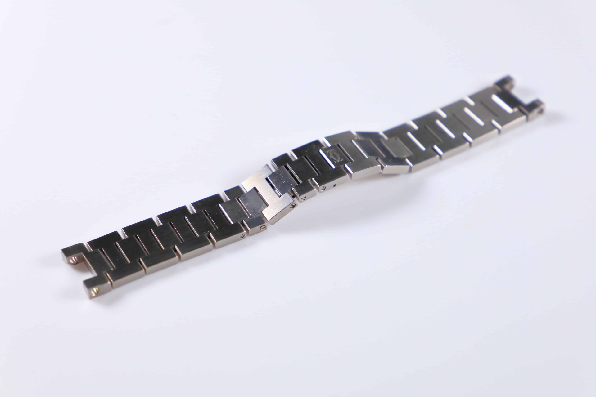 Lot #6371 – Cartier Pasha C Chronograph 18MM Watch Bracelet Lot #6371 – Cartier Pasha C Chronograph 18MM Watch Bracelet Cartier Lot #6371 – Cartier Pasha C Chronograph 18MM Watch Bracelet Cartier Cartier Watch Parts