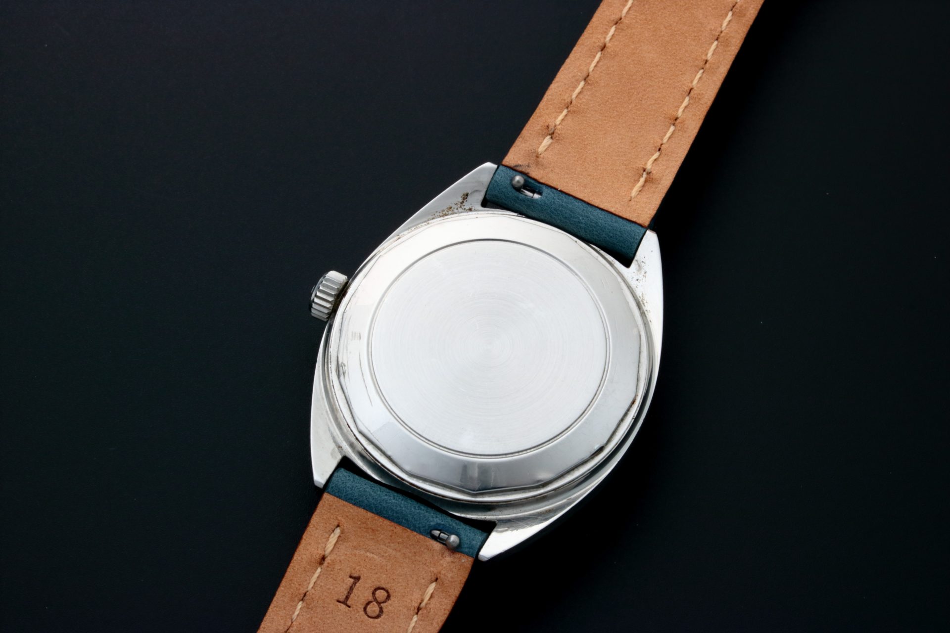 Lot #8932 – Vintage IWC R810 Yacht Club Automatic Watch Lot #8932 – Vintage IWC R810 Yacht Club Automatic Watch IWC Lot #8932 – Vintage IWC R810 Yacht Club Automatic Watch IWC International Watch Co