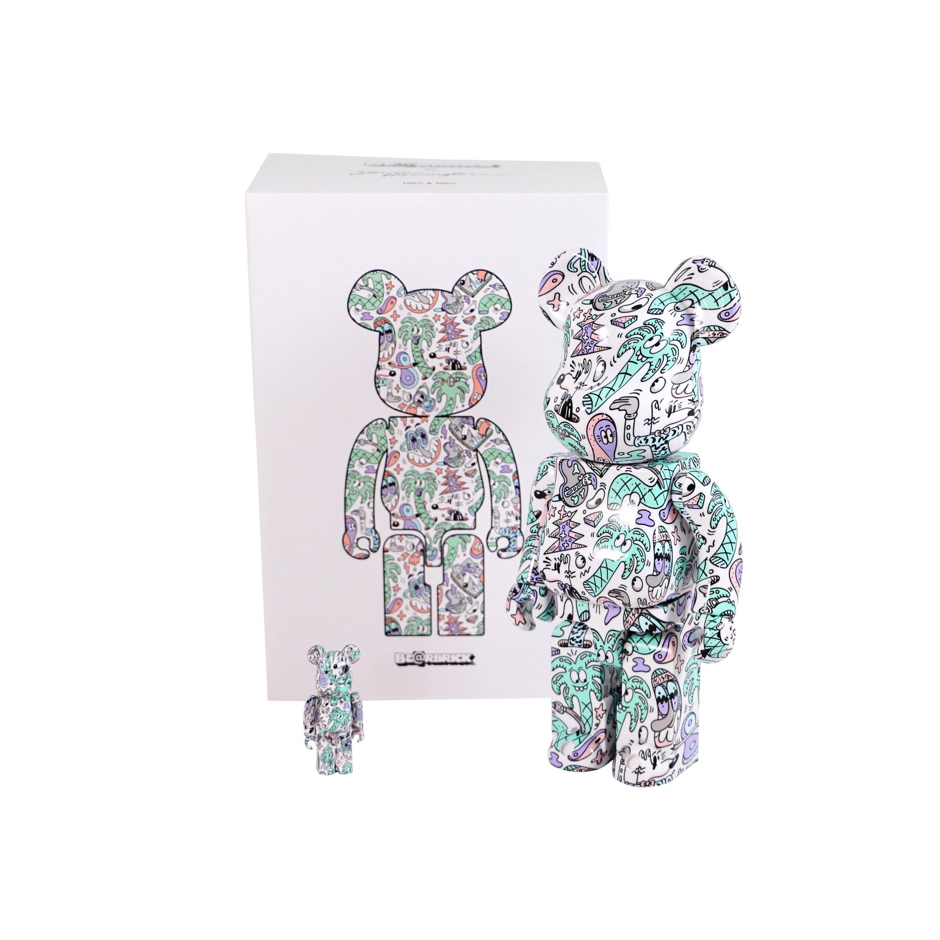 Lot #12352 – Steven Harrington Coastline Bearbrick 400% and 100 % Set Lot #12352 – Steven Harrington Coastline Bearbrick 400% and 100 % Set Art Toys Lot #12352 – Steven Harrington Coastline Bearbrick 400% and 100 % Set Art Toys Steven Harrington