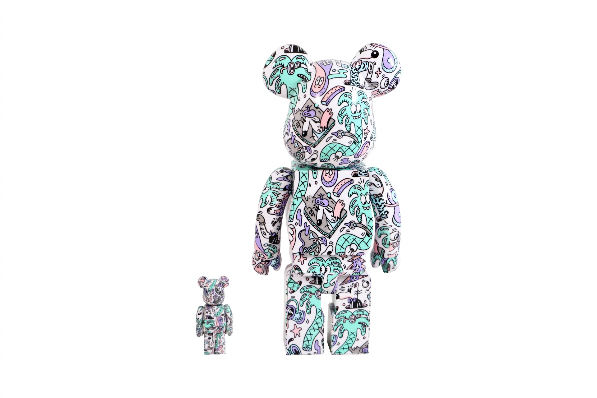 Lot #12352 – Steven Harrington Coastline Bearbrick 400% and 100 % Set Lot #12352 – Steven Harrington Coastline Bearbrick 400% and 100 % Set Art Toys Lot #12352 – Steven Harrington Coastline Bearbrick 400% and 100 % Set Art Toys Steven Harrington