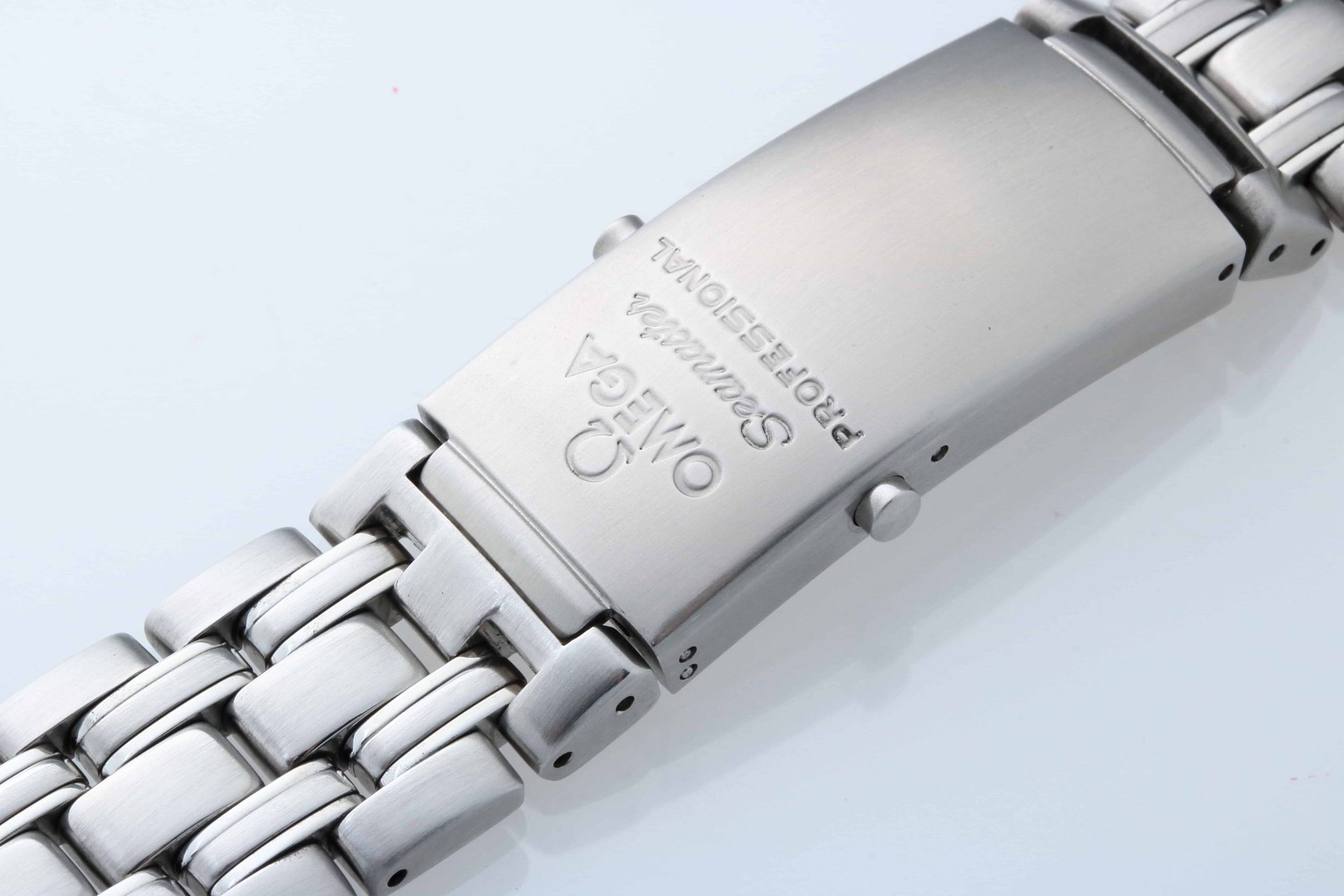 Lot #8999 – Omega Seamaster Professional 18MM Watch Bracelet 1502/824 Lot #8999 – Omega Seamaster Professional 18MM Watch Bracelet 1502/824 1502/824 Lot #8999 – Omega Seamaster Professional 18MM Watch Bracelet 1502/824 1502/824 Omega 1502/824