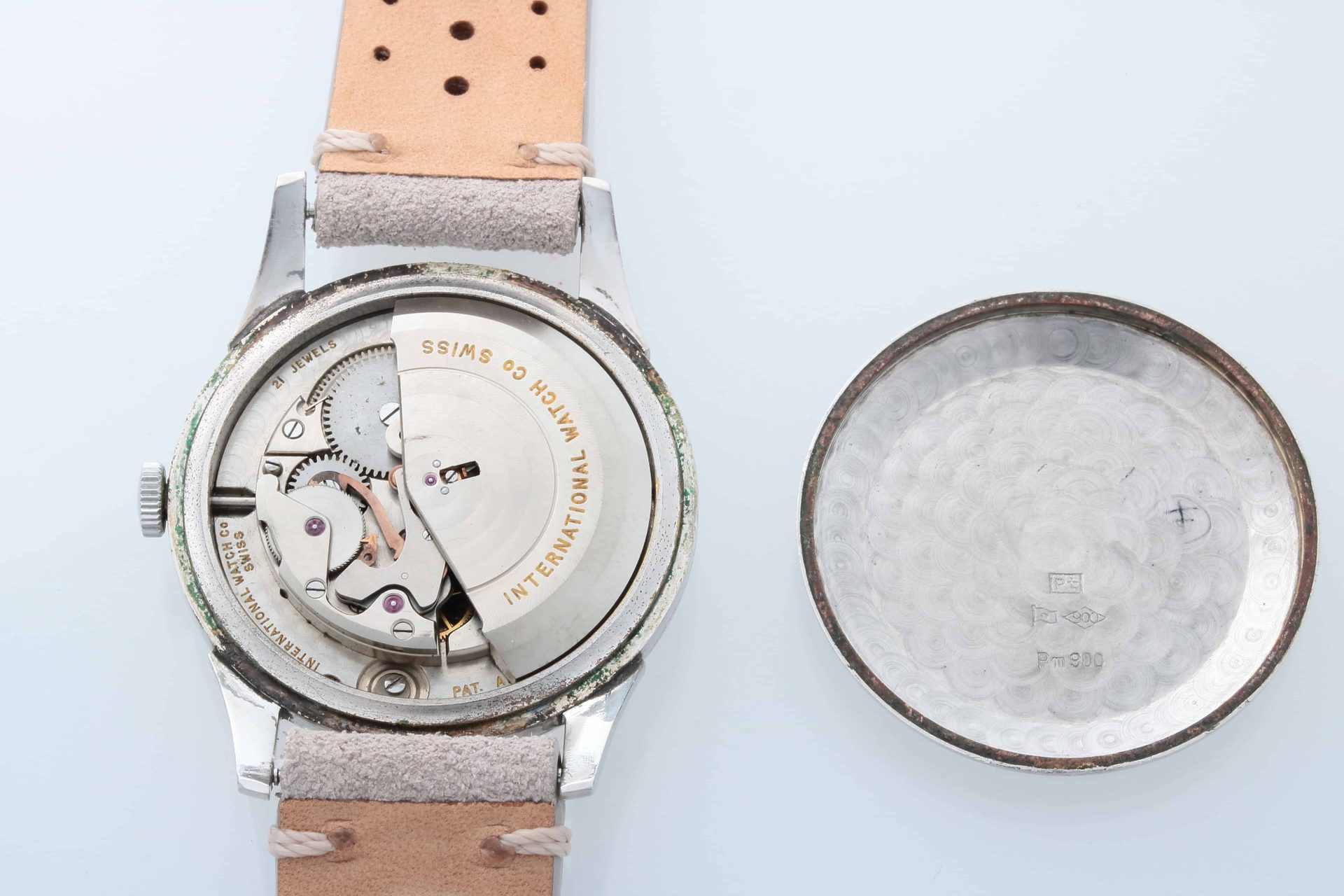 Lot #13190 – Rare IWC Date Platinum Watch Cal 8531 Vintage Lot #13190 – Rare IWC Date Platinum Watch Cal 8531 Vintage IWC Lot #13190 – Rare IWC Date Platinum Watch Cal 8531 Vintage IWC International Watch Co