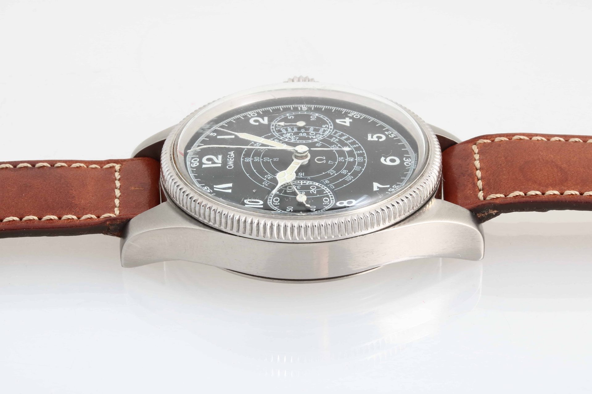 Lot #12372 – Vintage Omega One Button Chronograph Watch Lot #12372 – Vintage Omega One Button Chronograph Watch Omega Lot #12372 – Vintage Omega One Button Chronograph Watch Omega