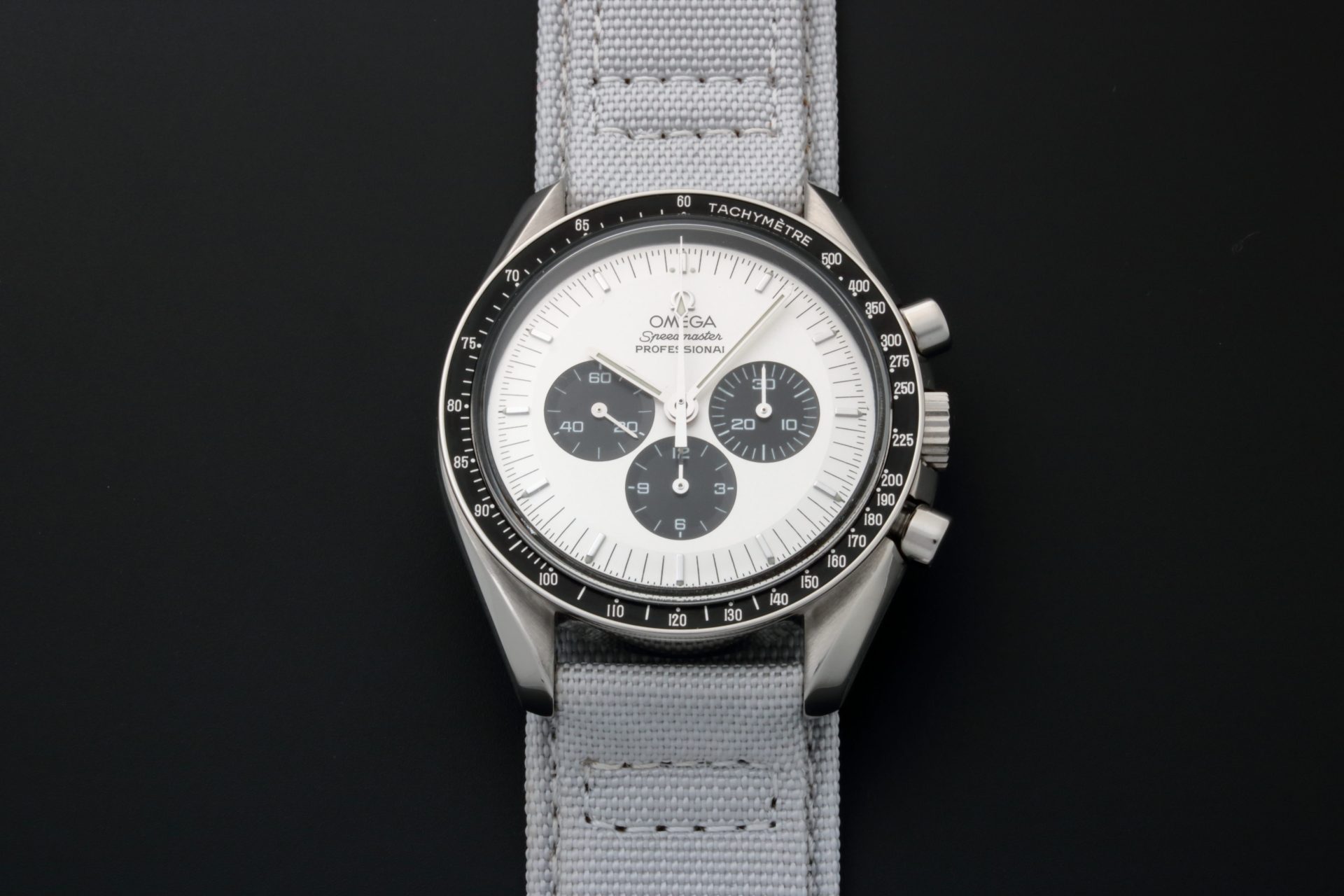 Lot #13208 – Omega 145.0022 Speedmaster Professional Moon Panda Chronograph Lot #13208 – Omega 145.0022 Speedmaster Professional Moon Panda Chronograph 145.0022 Lot #13208 – Omega 145.0022 Speedmaster Professional Moon Panda Chronograph 145.0022 Chronograph
