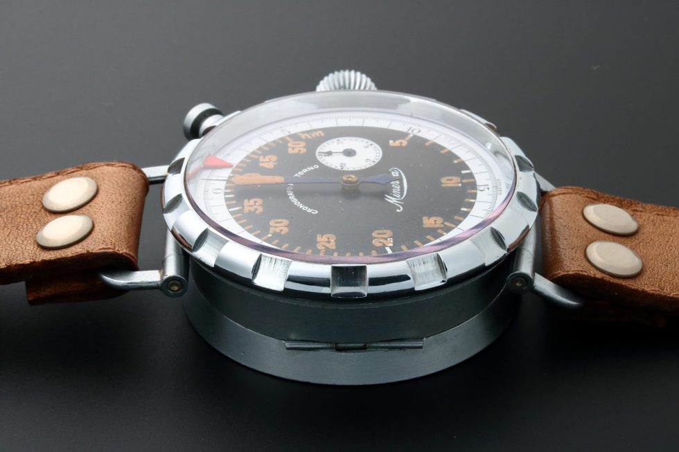 HB31-035 – Minerva Cronografo a Ritorno WWII Military Pilot Watch Rare Unusual Oversize – Baer & Bosch Auctions