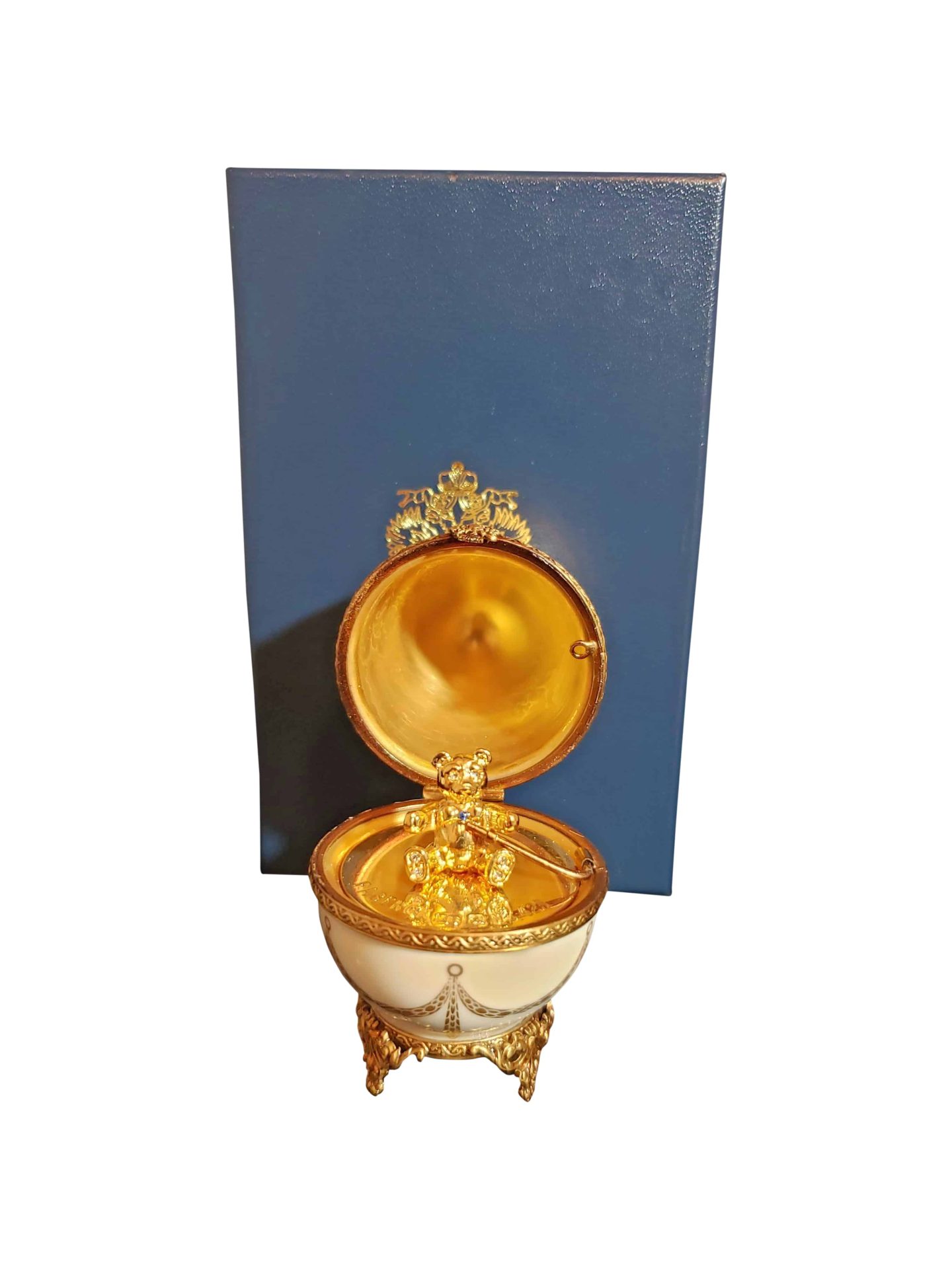 Lot #12301 – Faberge Petit Baby Egg With Bear Hand Signed by Tatiana Faberge NIB COA Lot #12301 – Faberge Petit Baby Egg With Bear Hand Signed by Tatiana Faberge NIB COA Art Lot #12301 – Faberge Petit Baby Egg With Bear Hand Signed by Tatiana Faberge NIB COA Art Faberge