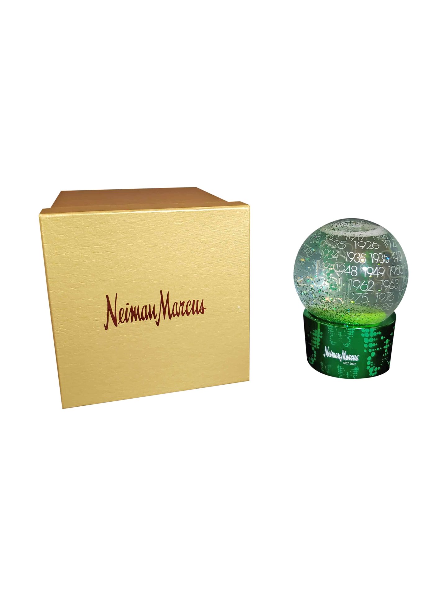 Lot #12366 – Neiman Marcus 100th Anniversary Holiday Snow Globe NIB Lot #12366 – Neiman Marcus 100th Anniversary Holiday Snow Globe NIB Art Toys Lot #12366 – Neiman Marcus 100th Anniversary Holiday Snow Globe NIB Art Toys Neiman Marcus
