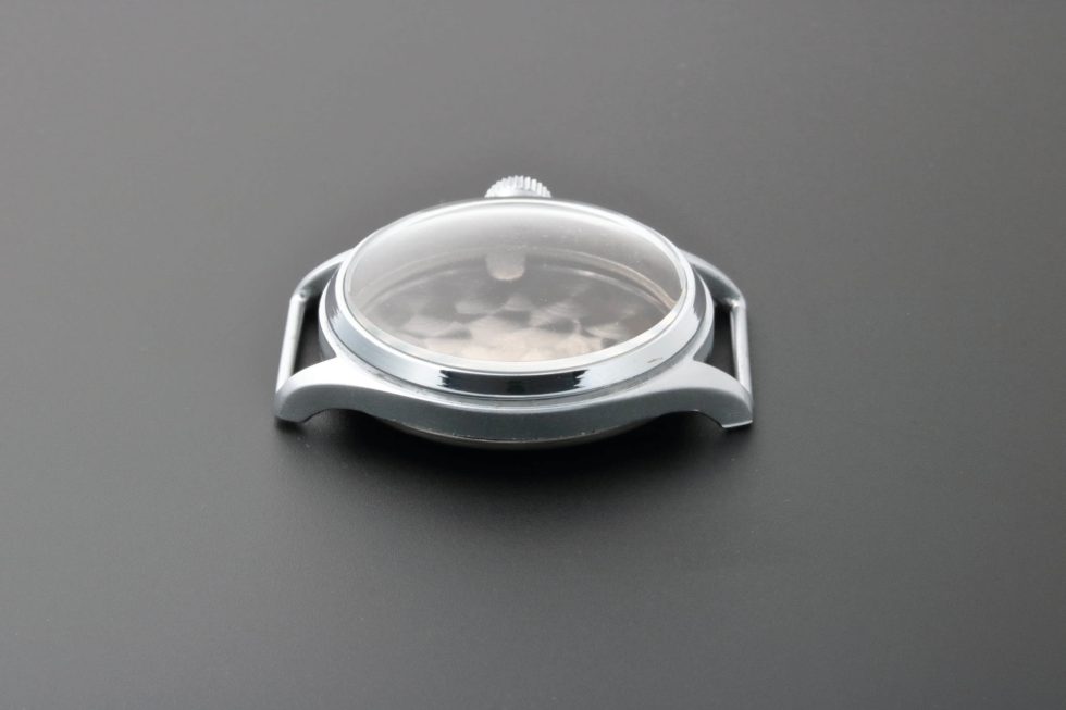 Lot HB10-7 – Military Watch Case Fixed Wire Lug WW II – Baer & Bosch Watch Auctions