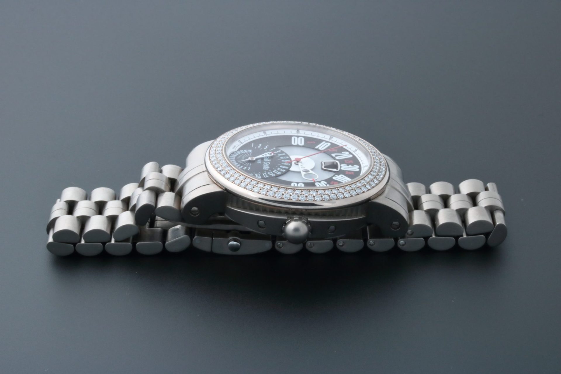 Lot #AN3942 – Gerald Genta Biretro Sport Watch BSP-Y-86-263-B8BDS02 White Gold and Titanium Lot #AN3942 – Gerald Genta Biretro Sport Watch BSP-Y-86-263-B8BDS02 White Gold and Titanium Watches Lot #AN3942 – Gerald Genta Biretro Sport Watch BSP-Y-86-263-B8BDS02 White Gold and Titanium Watches Gerald Genta