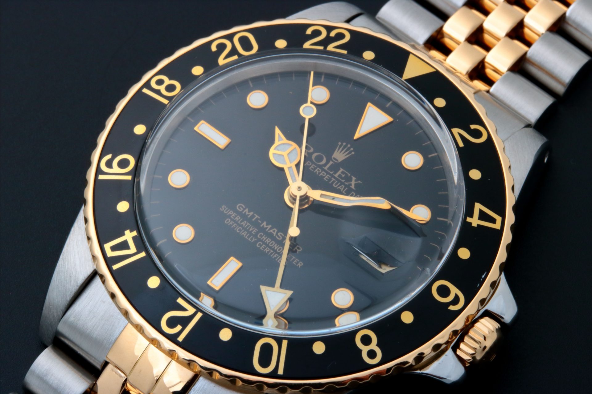 Lot #AN3911 – Rolex GMT Master Tutone Watch 16753 Lot #AN3911 – Rolex GMT Master Tutone Watch 16753 Watches Lot #AN3911 – Rolex GMT Master Tutone Watch 16753 Watches Acquire Now