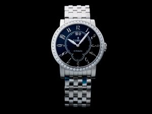 Lot #AN3913A – Corum Classical Grande Date Diamond Watch 922.203.47 Watches Corum