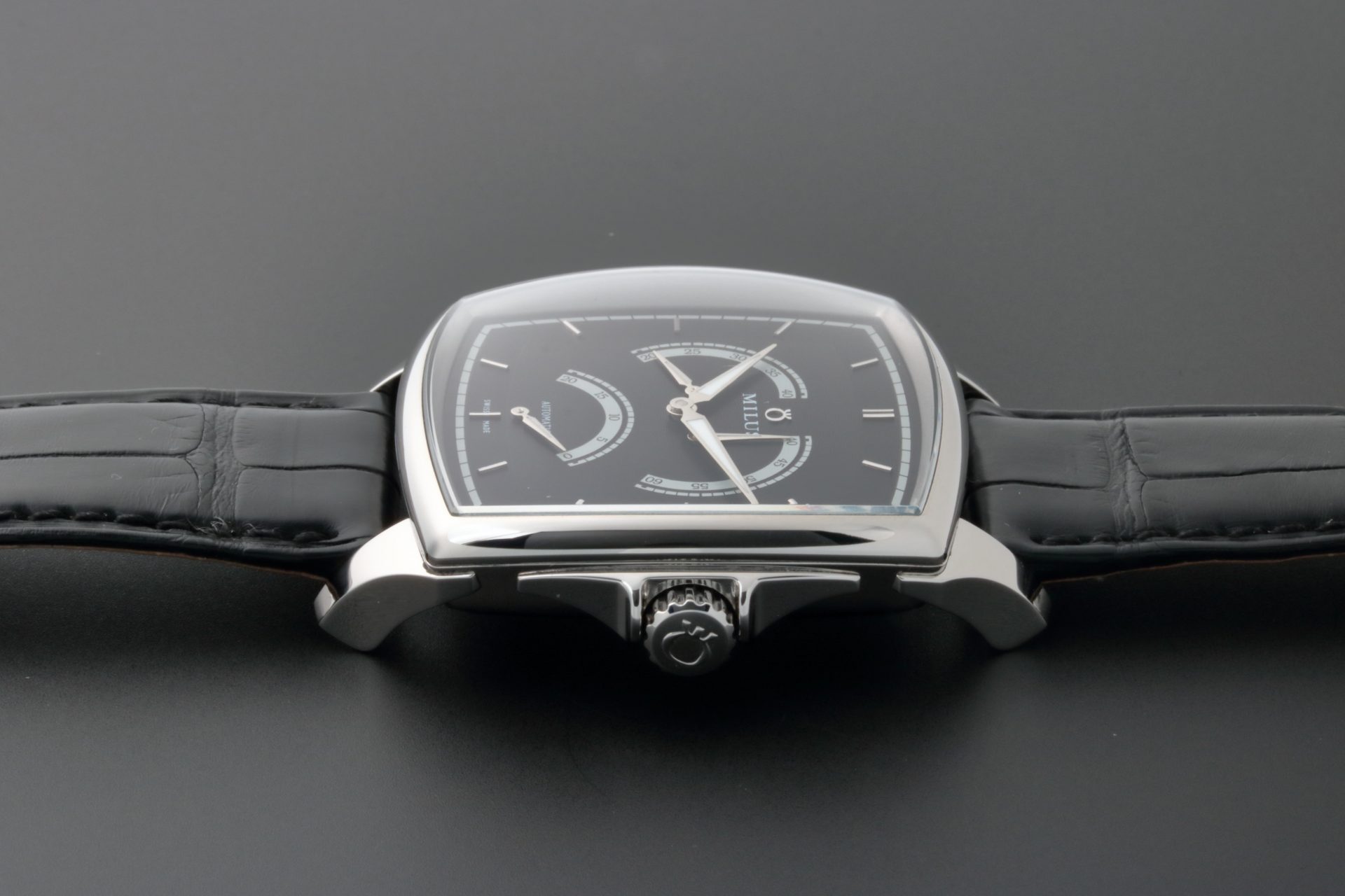 Lot #AN3914 – Milus Herios TriRetrograde Watch HERC001 Lot #AN3914 – Milus Herios TriRetrograde Watch HERC001 Watches Lot #AN3914 – Milus Herios TriRetrograde Watch HERC001 Watches Milus