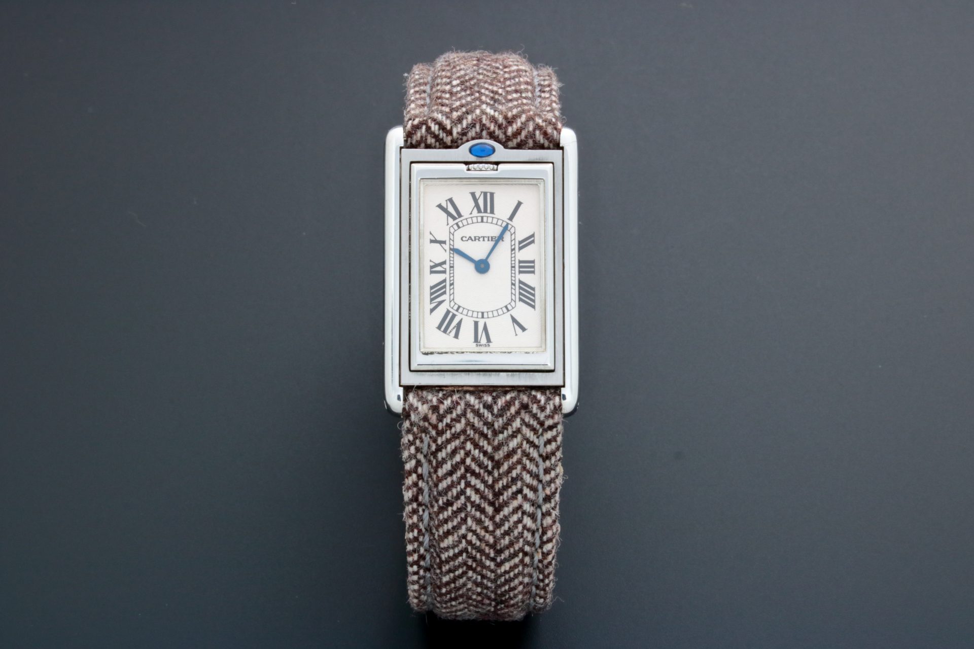 Lot #AN3923 – Cartier Tank Basculante Mechanical Watch 2390 Lot #AN3923 – Cartier Tank Basculante Mechanical Watch 2390 Cartier Lot #AN3923 – Cartier Tank Basculante Mechanical Watch 2390 Cartier Cartier