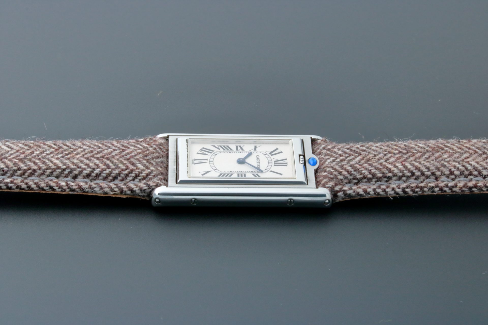 Lot #AN3923 – Cartier Tank Basculante Mechanical Watch 2390 Lot #AN3923 – Cartier Tank Basculante Mechanical Watch 2390 Cartier Lot #AN3923 – Cartier Tank Basculante Mechanical Watch 2390 Cartier Cartier