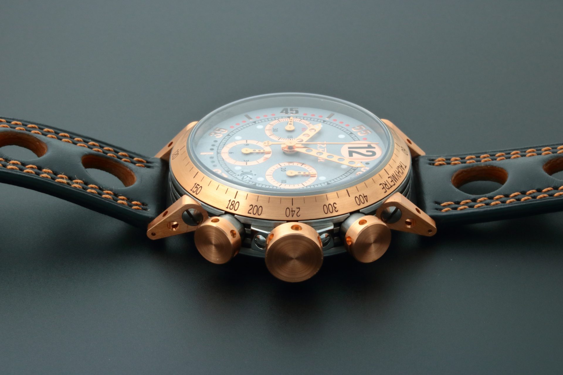 Lot #3943 – B.R.M. Chronograph Tutone Watch V8-44-GT-5N-CG Lot #3943 – B.R.M. Chronograph Tutone Watch V8-44-GT-5N-CG Watches Lot #3943 – B.R.M. Chronograph Tutone Watch V8-44-GT-5N-CG Watches Acquire Now