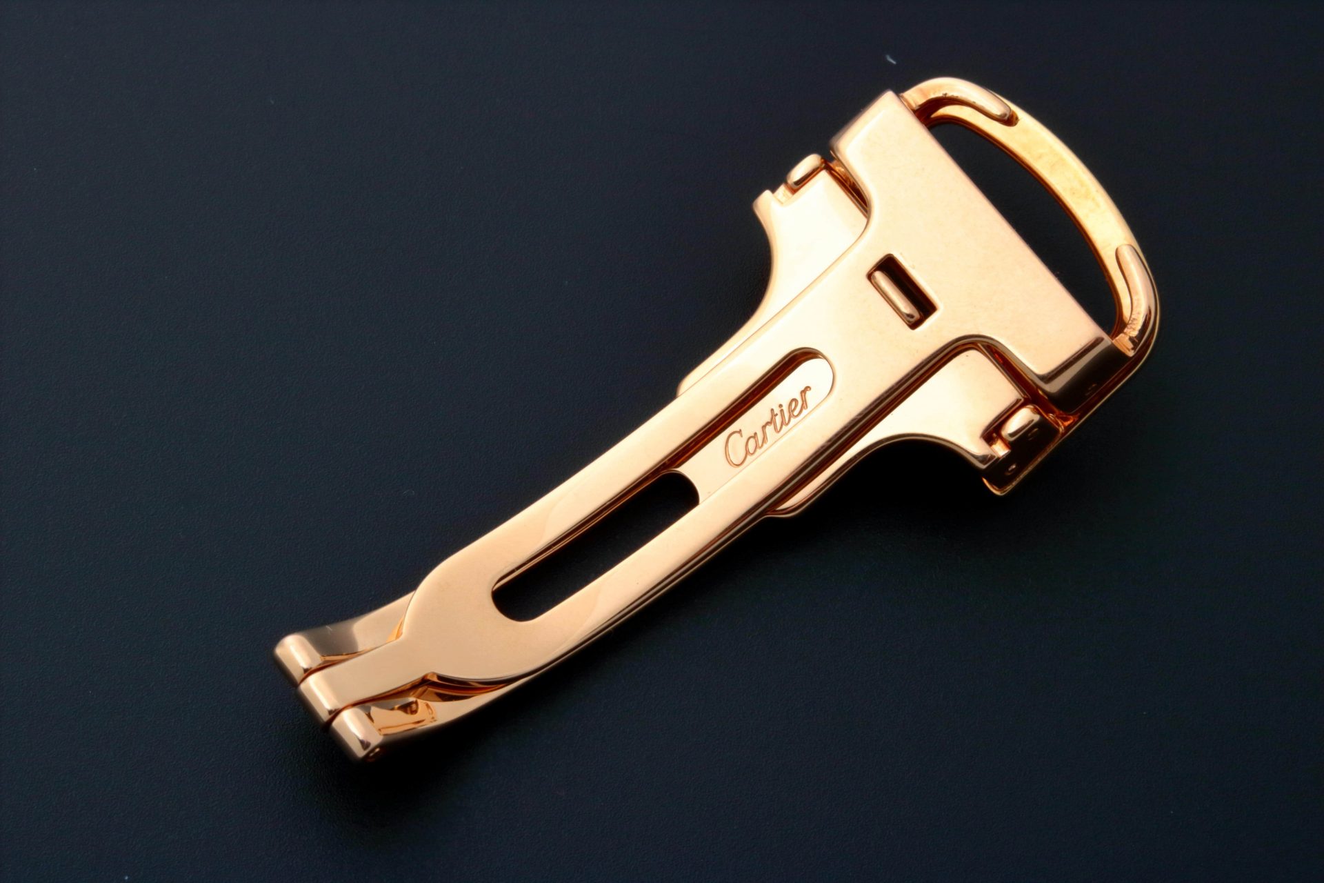 Lot #AN3968A – Cartier 18k Yellow Gold Deployant Buckle 16MM Lot #AN3968A – Cartier 18k Yellow Gold Deployant Buckle 16MM Watch Bracelets Lot #AN3968A – Cartier 18k Yellow Gold Deployant Buckle 16MM Watch Bracelets Cartier