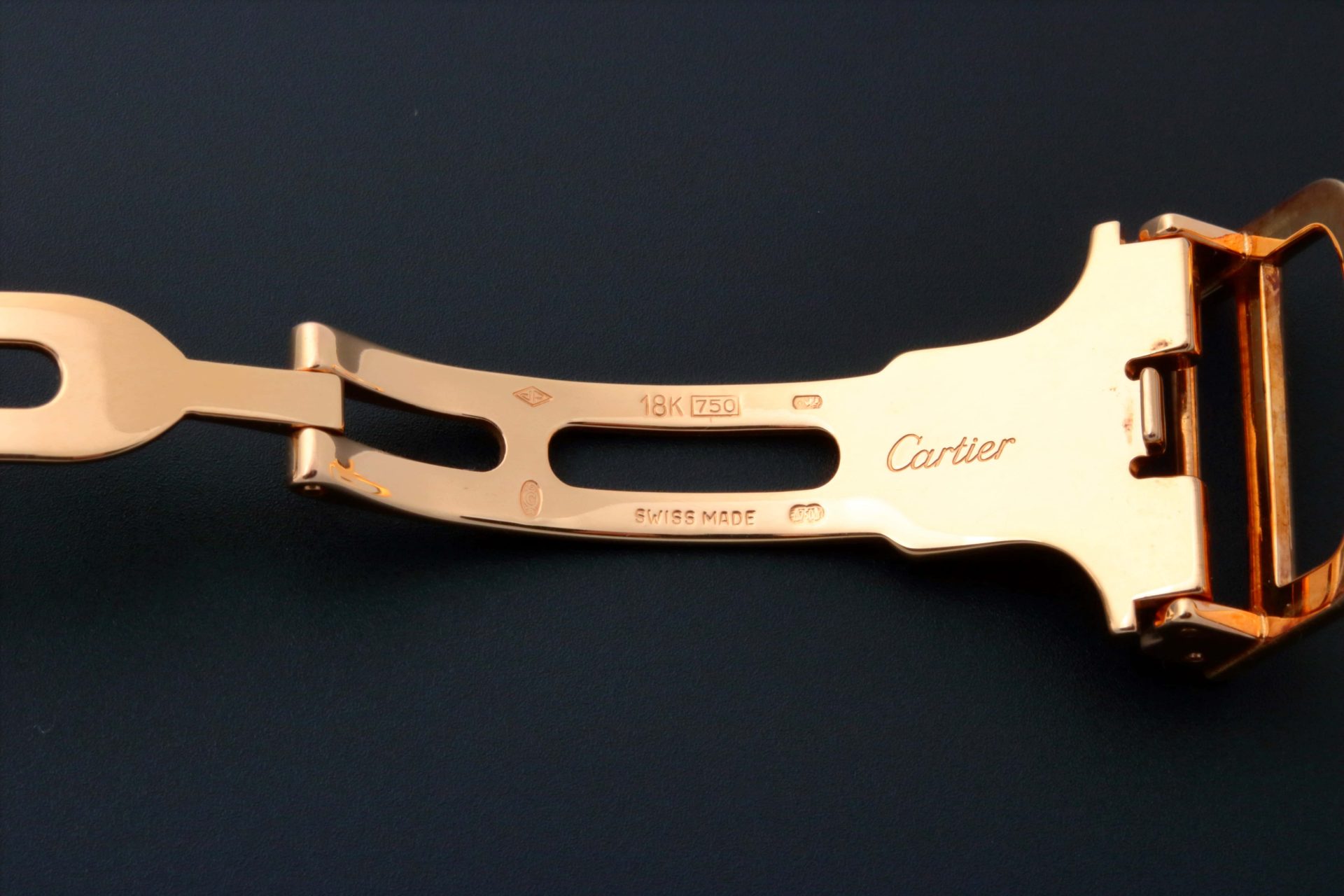 Lot #AN3968A – Cartier 18k Yellow Gold Deployant Buckle 16MM Lot #AN3968A – Cartier 18k Yellow Gold Deployant Buckle 16MM Watch Bracelets Lot #AN3968A – Cartier 18k Yellow Gold Deployant Buckle 16MM Watch Bracelets Cartier