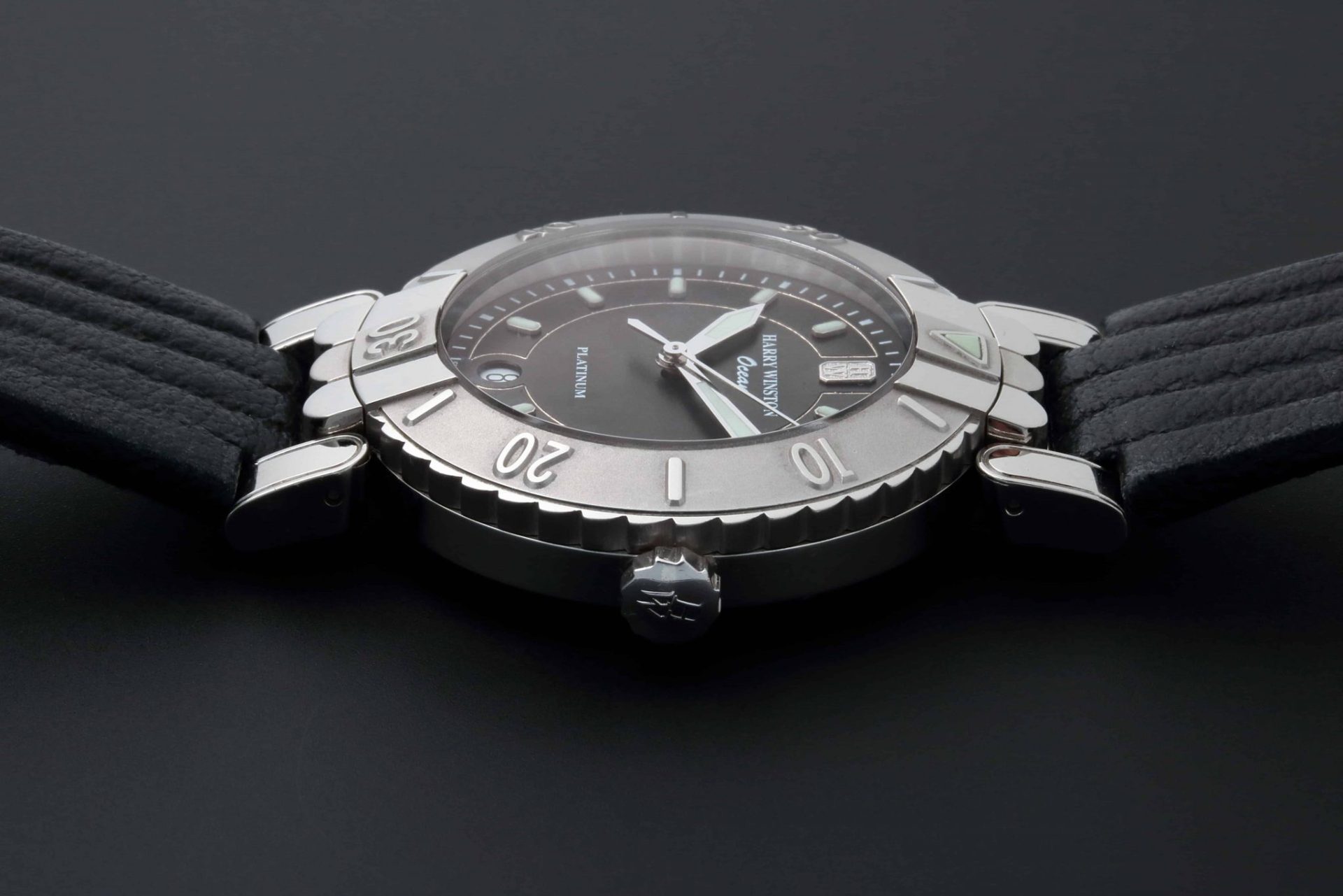 Lot #AN03 – Harry Winston Ocean Submariner Date Watch 400MADV39P Lot #AN03 – Harry Winston Ocean Submariner Date Watch 400MADV39P Harry Winston Lot #AN03 – Harry Winston Ocean Submariner Date Watch 400MADV39P Harry Winston Harry Winston 400MADV39P